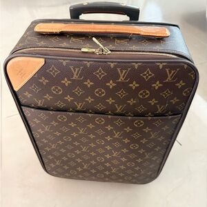 Louis Vuitton Roller Bag
